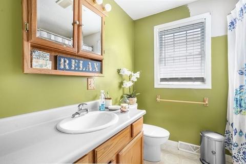 10 Westminster St, Fall River, MA 02721 photo 11