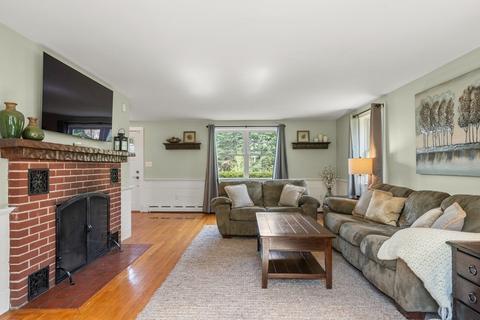 19 Brooks St, Upton, MA 01568 photo 12