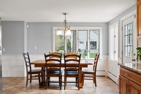 19 Brooks St, Upton, MA 01568 photo 8