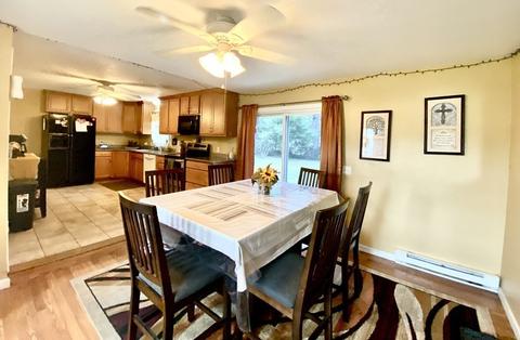 35 Wells Ave, Springfield, MA 01119 photo 4