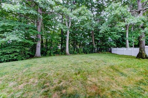 53 Santoro Rd, Worcester, MA 01606 photo 9