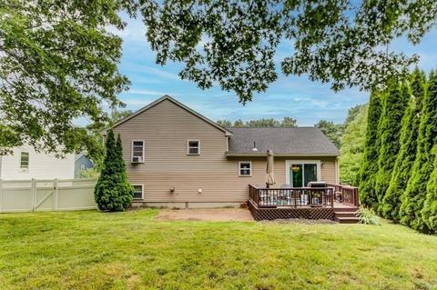 53 Santoro Rd, Worcester, MA 01606 photo 4