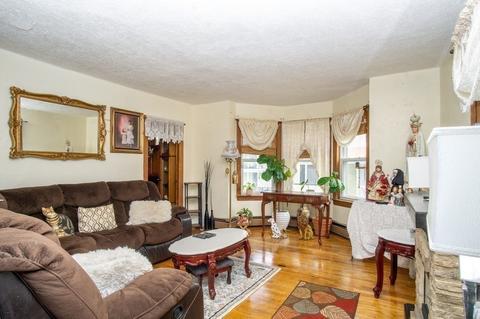 129 Horton St, Fall River, MA 02723 photo 3