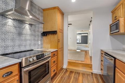 7 E Collins St, Salem, MA 01970 photo 12