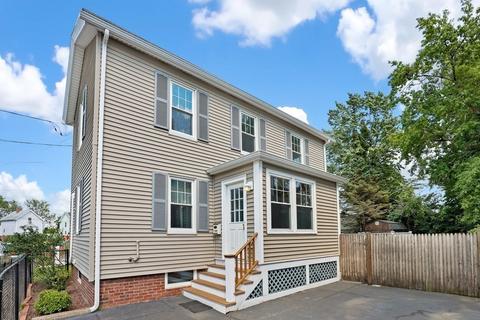 7 E Collins St, Salem, MA 01970 photo 2