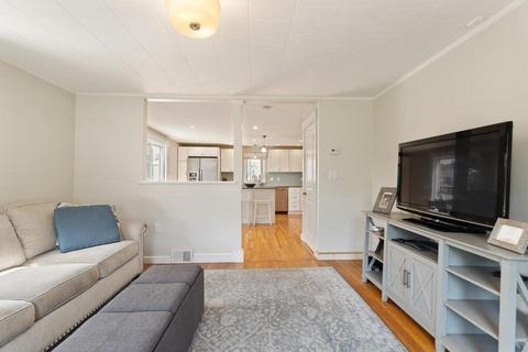 20 Hartz St, Gloucester, MA 01930 photo 14