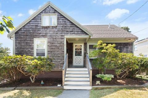 20 Hartz St, Gloucester, MA 01930 photo 2