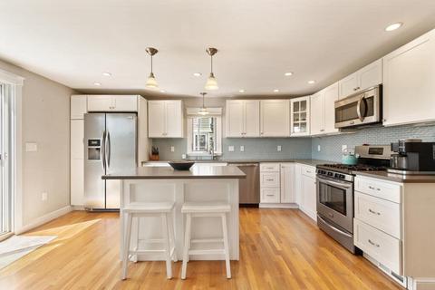 20 Hartz St, Gloucester, MA 01930 photo 6