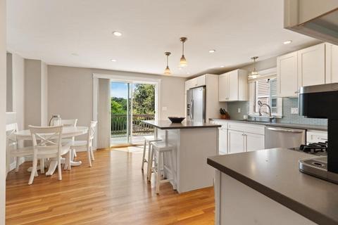 20 Hartz St, Gloucester, MA 01930 photo 5