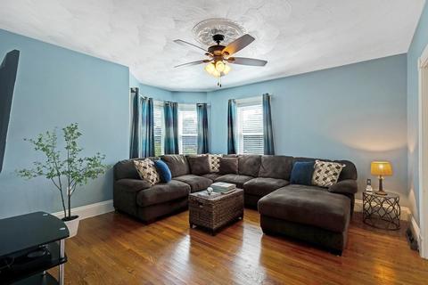 12 Raymond St, Everett, MA 02149 photo 5
