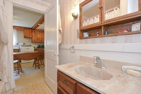 14 Maple Ave, Ashland, MA 01721 photo 12