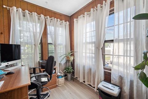 21 Porter St, Springfield, MA 01104 photo 8