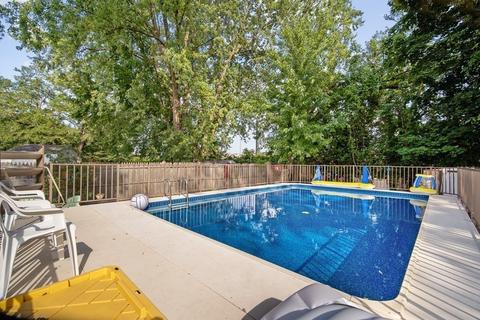 21 Porter St, Springfield, MA 01104 photo 5