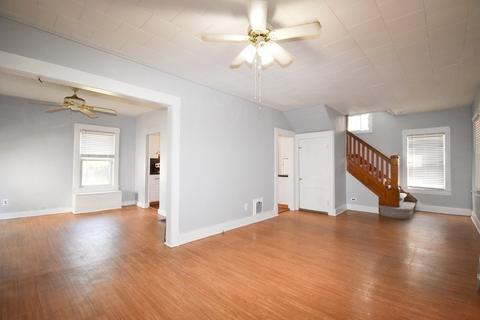 60 Littleton St, Springfield, MA 01104 photo 4