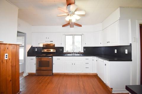 60 Littleton St, Springfield, MA 01104 photo 2