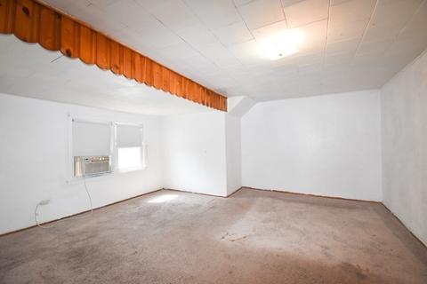 60 Littleton St, Springfield, MA 01104 photo 7