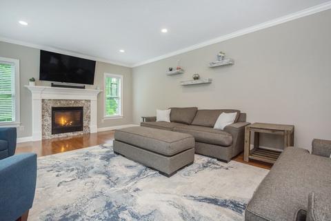 111 Glenview St, Upton, MA 01568 photo 2
