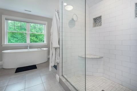 111 Glenview St, Upton, MA 01568 photo 4