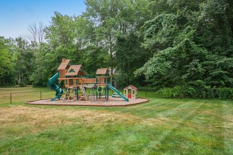111 Glenview St, Upton, MA 01568 photo 38
