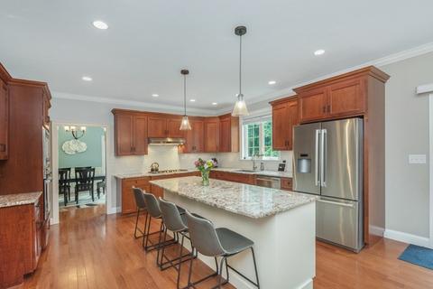 111 Glenview St, Upton, MA 01568 photo 3
