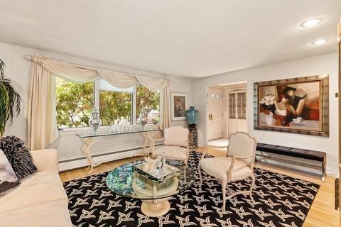 124 Damon Rd, Needham, MA 02492 photo 9