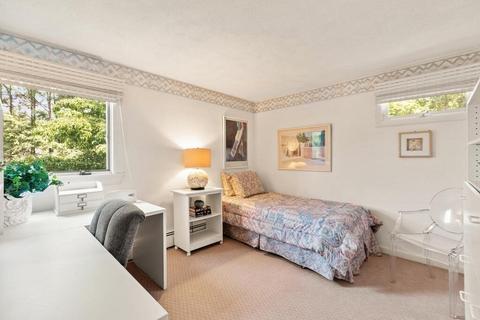 124 Damon Rd, Needham, MA 02492 photo 27
