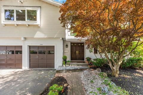 124 Damon Rd, Needham, MA 02492 photo 4