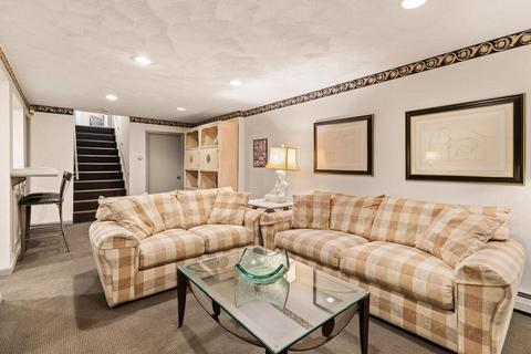 124 Damon Rd, Needham, MA 02492 photo 32