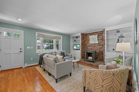 10 Eldor Dr, Walpole, MA 02071 photo 2