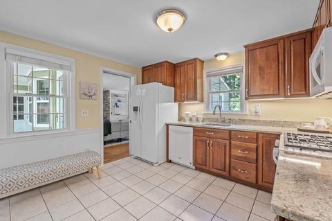 10 Eldor Dr, Walpole, MA 02071 photo 11