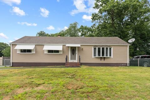 88 Malibu Dr, Springfield, MA 01128 photo 2