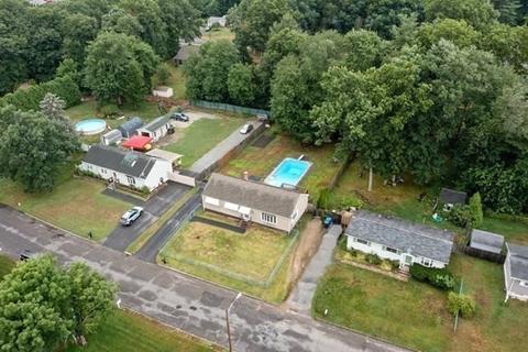 88 Malibu Dr, Springfield, MA 01128 photo 29