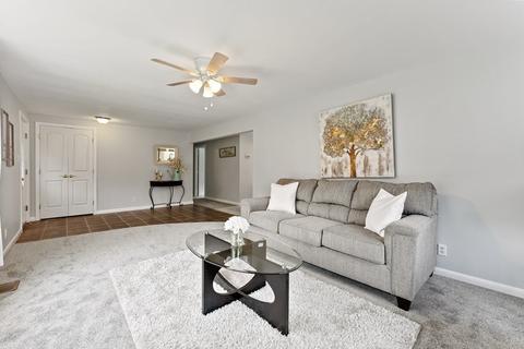 88 Malibu Dr, Springfield, MA 01128 photo 7