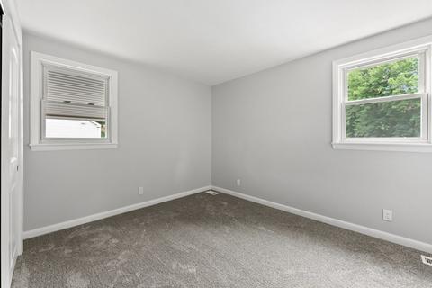 88 Malibu Dr, Springfield, MA 01128 photo 27