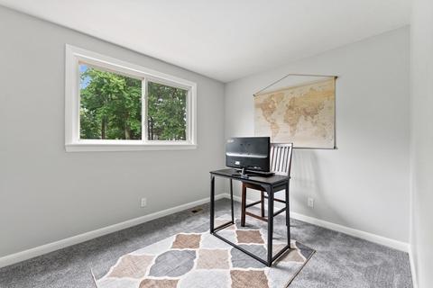88 Malibu Dr, Springfield, MA 01128 photo 17
