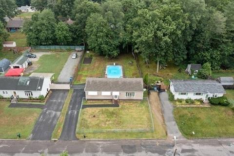 88 Malibu Dr, Springfield, MA 01128 photo 30