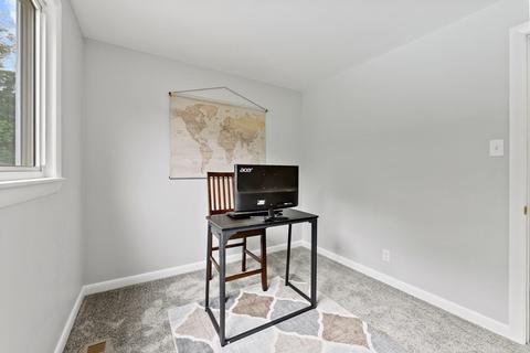 88 Malibu Dr, Springfield, MA 01128 photo 16
