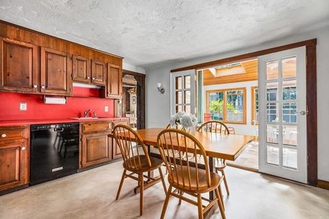 37 Elm St, Hingham, MA 02043 photo 5