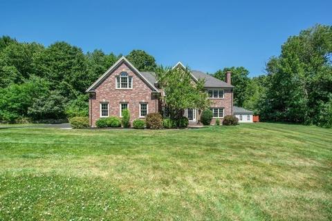 38 Bond Hollow Rd, Sutton, MA 01590 photo 1