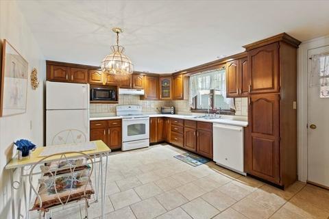 10 Richards Rd, Beverly, MA 01915 photo 8