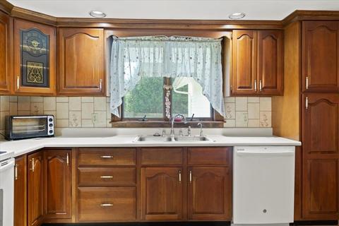 10 Richards Rd, Beverly, MA 01915 photo 10