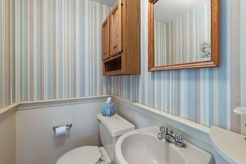 10 Richards Rd, Beverly, MA 01915 photo 14