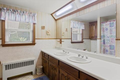 10 Richards Rd, Beverly, MA 01915 photo 18