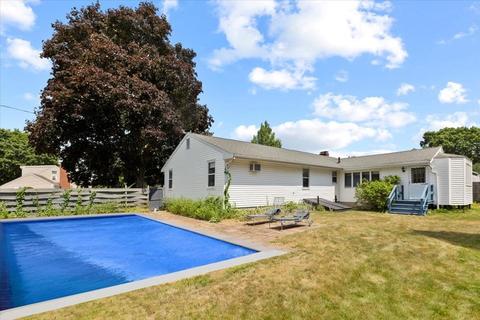 10 Richards Rd, Beverly, MA 01915 photo 2