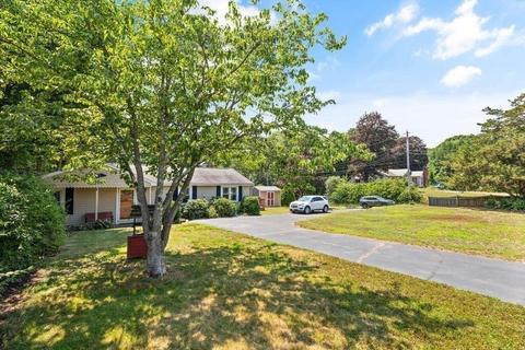 1906 Central St, Stoughton, MA 02072 photo 3