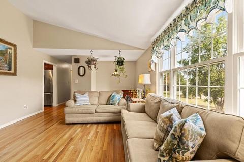 35 Blake Rd, Wrentham, MA 02093 photo 8
