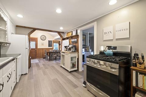 5 Worcester Rd, Townsend, MA 01469 photo 5