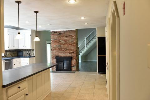 49 Swallow Ln, Dunstable, MA 01827 photo 10