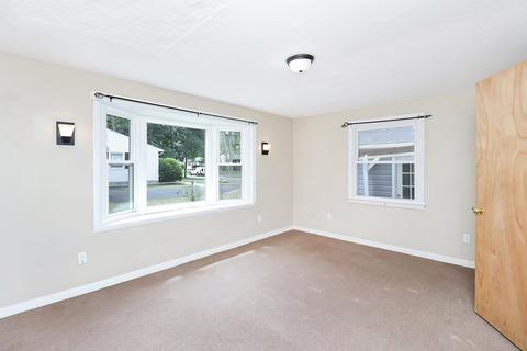 87 Helberg Rd, Springfield, MA 01128 photo 14