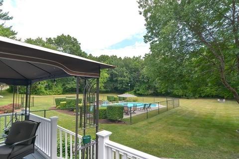 186 Forest St, Raynham, MA 02767 photo 32